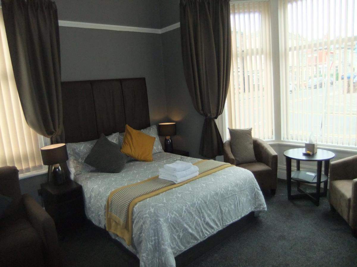 Ferienwohnung Dewsbury House Blackpool Exterior foto