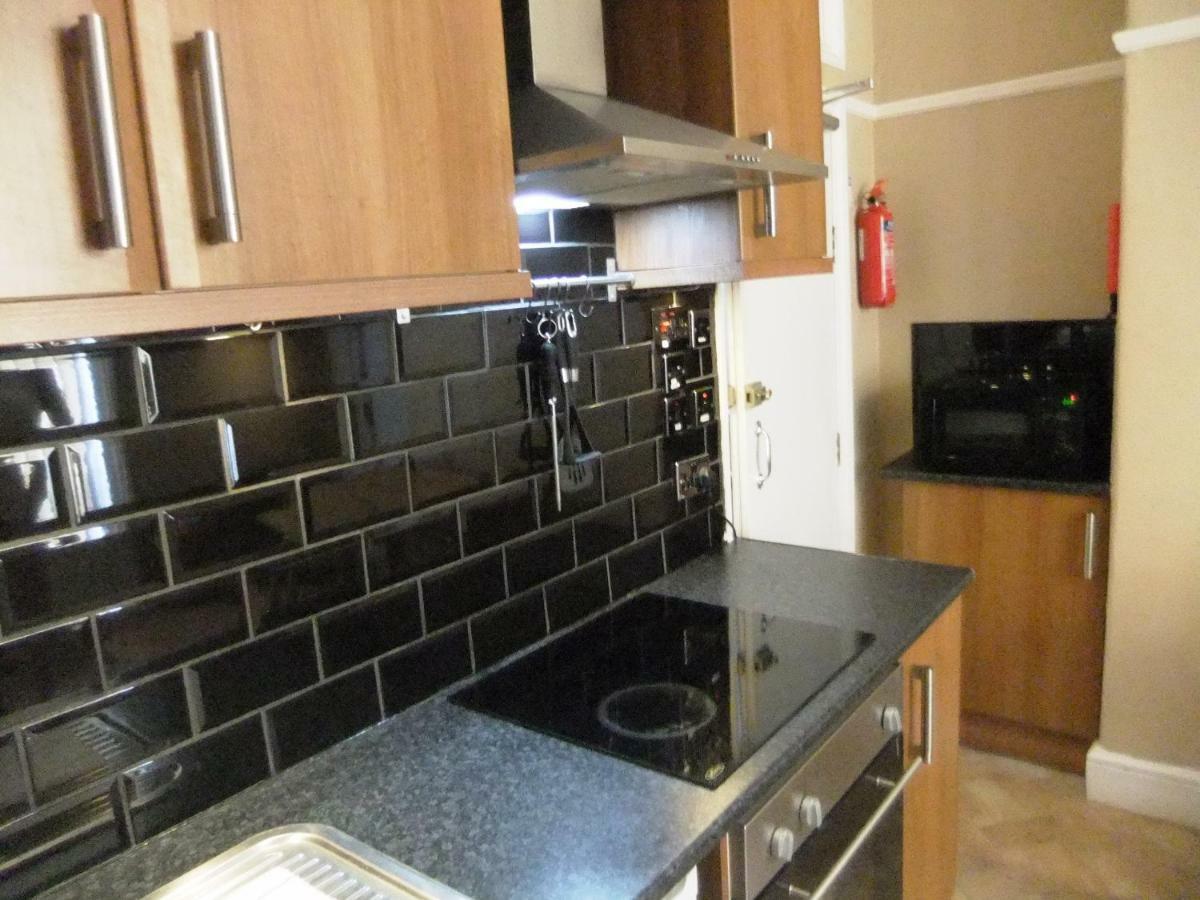 Ferienwohnung Dewsbury House Blackpool Exterior foto